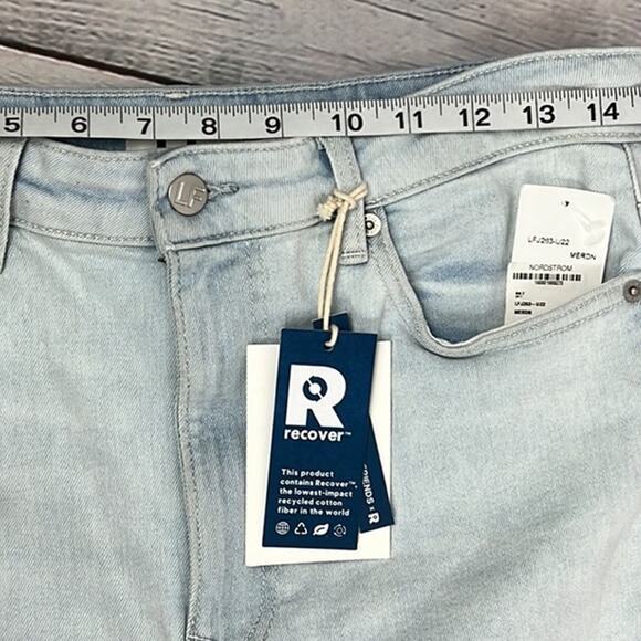 LF Greyson Super High Rise Slim Bootcut Jeans with Frayed hem Size 30 NWT - Picture 5 of 12